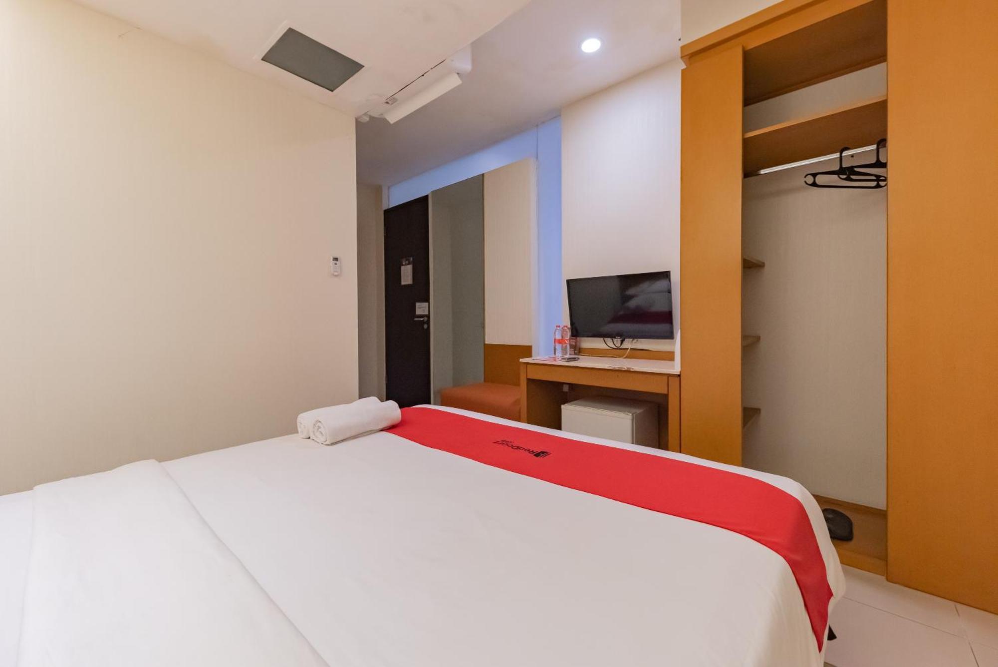 Reddoorz Plus @ Cipaganti Street 3 Bandung Exterior foto