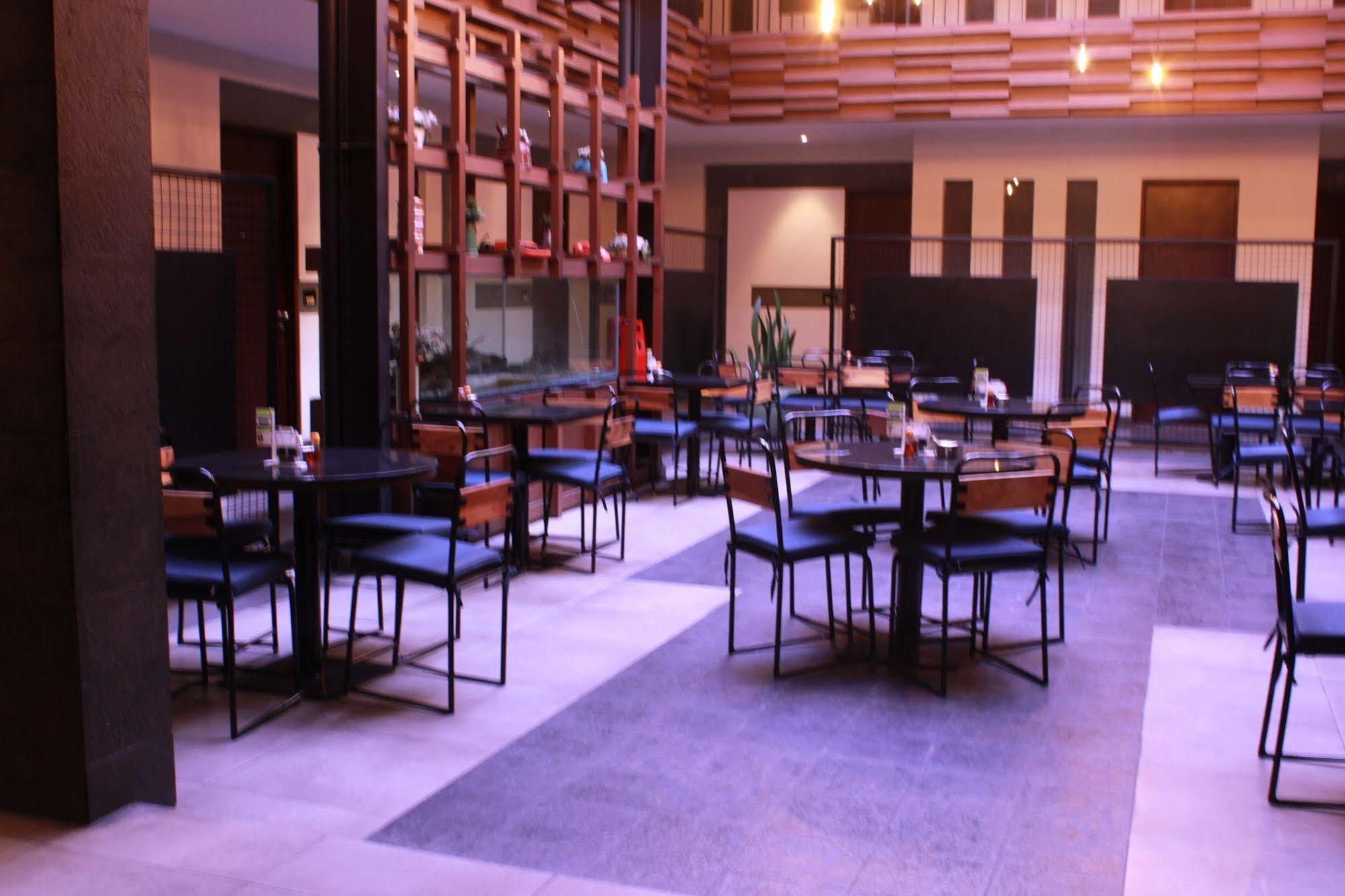 Reddoorz Plus @ Cipaganti Street 3 Bandung Exterior foto